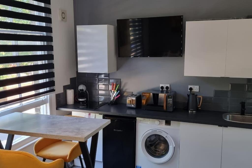 Central London Studio 1Bedroom Экстерьер фото